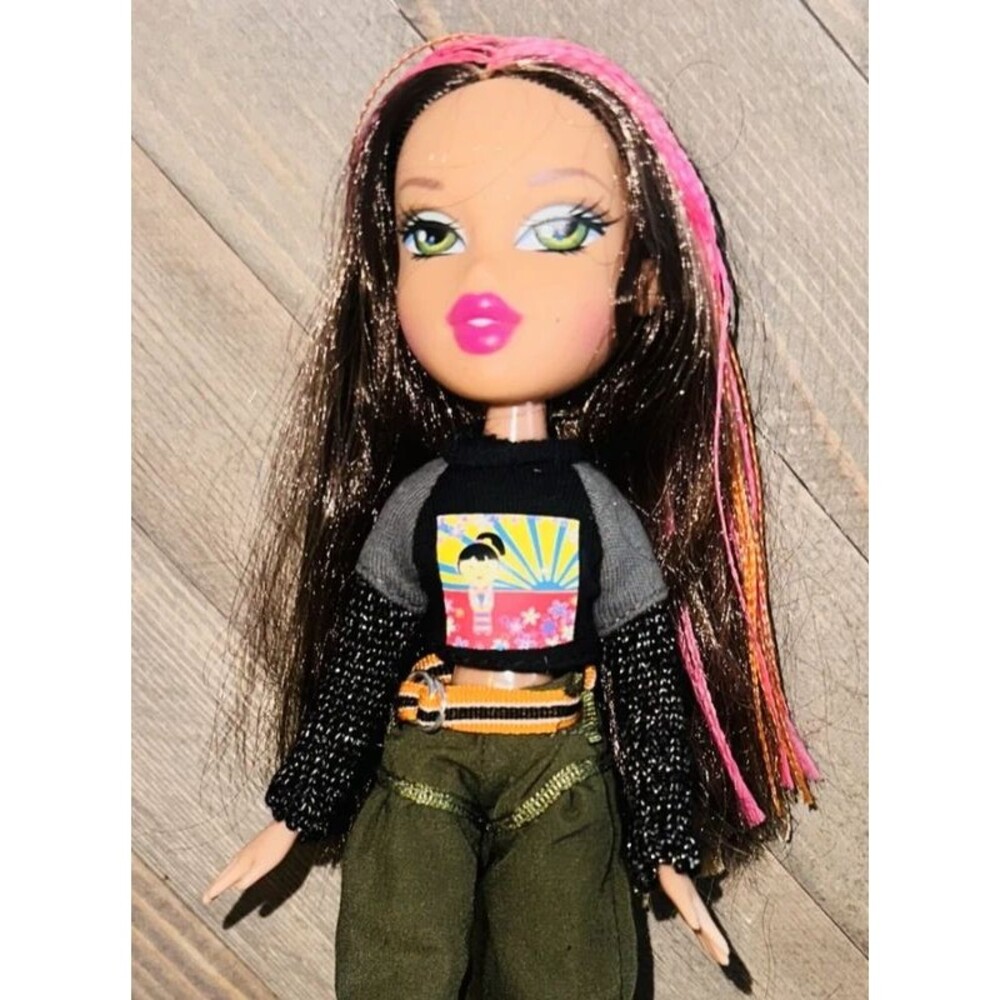 Bratz 2001 Tokyo A Go Go Fianna Doll MGA